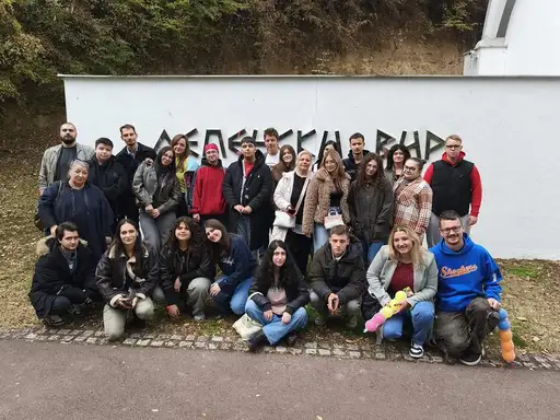 Dečiji centar realizuje omladinsku razmenu "Nevidljivi ljudi, nečujni glasovi" u Donjem Milanovcu