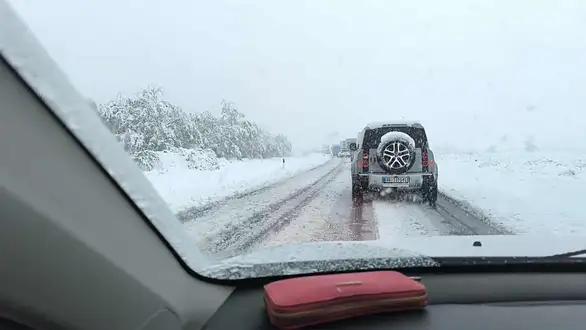 Vozači, oprez: Sneg na Čestobrodici