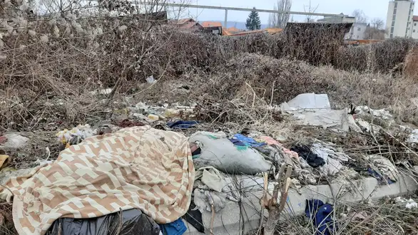 Smetlište u Čupićevoj ulici: na trasi neizgrađenog bulevara Dr Zorana Đinđića iznikla divlja deponija