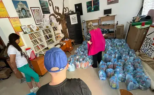 "Dečiji centar" realizovao podelu paketa kućne hemije i sredstava za ličnu higijenu, porodicama kojima je najpotrebnija pomoć