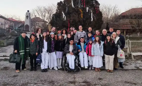 Članovi Dečijeg centra su na poziv Fondacije "Podkrepa za realizacia" iz Vidina - Bugarska gostovali u etno selu Uzunovo