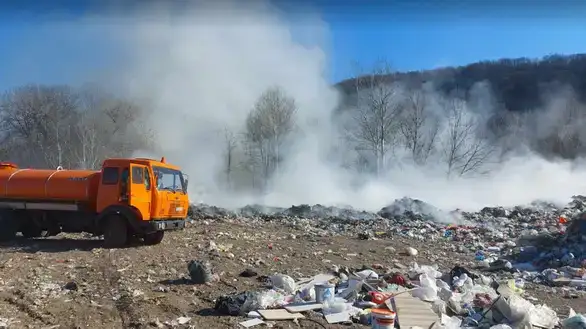 Dva požara oko Zaječara: Gori deponija i jedna njiva