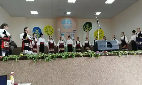 Dečje folklorne grupe iz Velikog Izvora, Halova i Dubočana učestvovaće sutra na 36. Smotri narodnog stvaralaštva dece Srbije