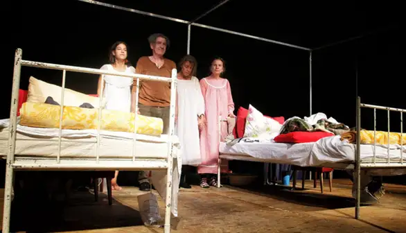 Apaluz i suze za predstavu „Dok nas smrt ne razdvoji“: Zoranov brk Jasni Đuričić