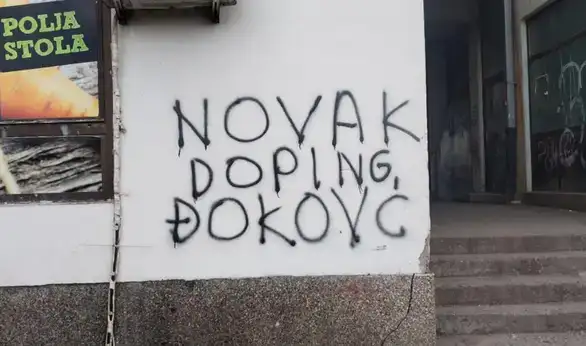 U Zaječaru osvanuli uvredljivi grafiti za Novaka Đokovića: Posle "Ćaci", dobili smo "Doping Đokovć"