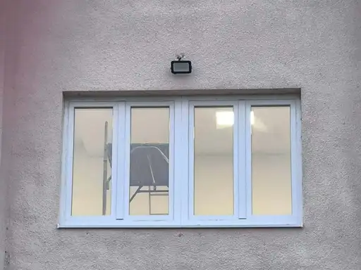 Šta je Glišić otvorio u Rgotini ako Vučić najavljuje sređivanje ploče na Domu kulture? Da li Dom prokišnjava?