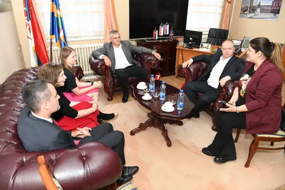 Delegacija Ambasade Slovačke i Češkog kulturnog centra posetila Zaječar povodom otvaranja izložbe o Francu Kafki