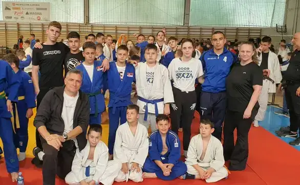 Uspeh školskog sporta: Pet medalje za džudiste iz Zaječara na Prvenstvu centralne Srbije u Aleksandrovcu
