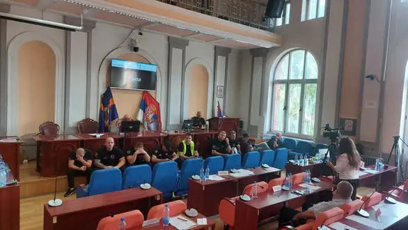 Za angažman obezbeđenja za konstitutivnu sednicu iz gradske kase izdvojeno 960.000 dinara