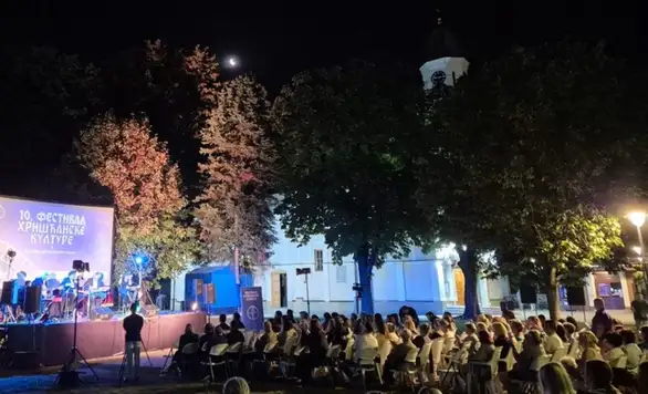 Nagrađeni duhovno-dokumentarni filmovi i kabare „To su bili dani“