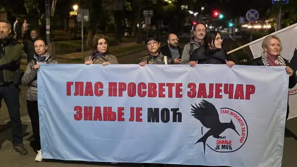 Protest prosvetara u Zaječaru: "Institucije da se pozabave bezbednošću u školama"