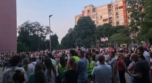 Zaječarci u blokadi i opozicija u razgovoru sa građanima