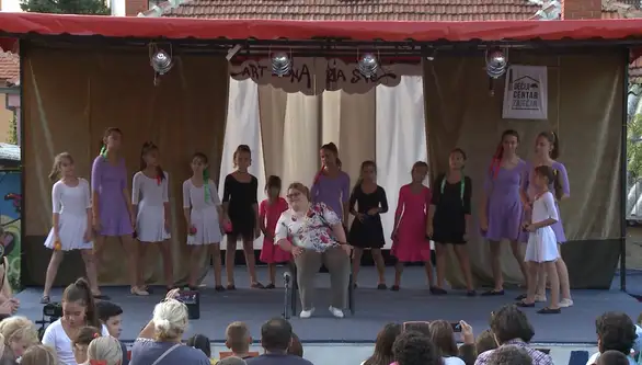 Predstavi zaječarskog Dečijeg centra „Kad umeš da sanjaš i voliš“ dodeljena specijalna nagrada žirija na Festivalu u Leskovcu