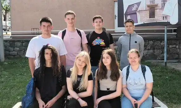 Gimnazijalci odlični na takmičenju iz istorije