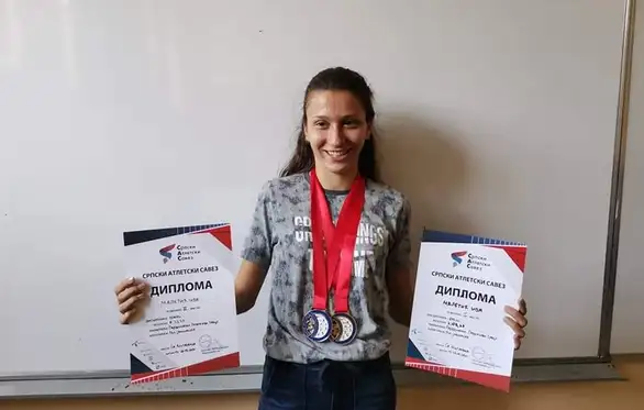 Iva Maletić osvojila zlato na Prvenstvu Srbije u atletici: Plasirala se na juniorsko Svetsko prvenstvo u Keniji