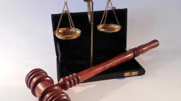 Od 1. januara jeftinije usluge i rad izvršitelja