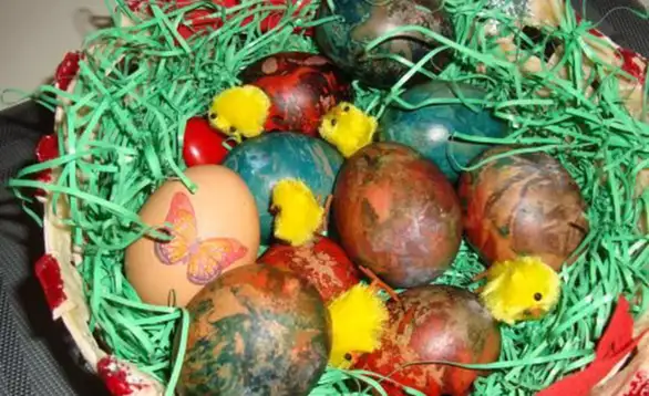 SNS: Podela uskršnjih jaja u nedelju 28. aprila