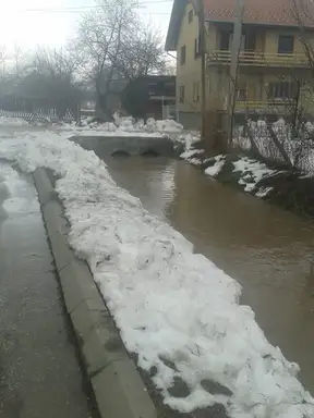 Godišnja doba se smenjuju u Zaječaru: Sunce, kiša, grad u jednom danu!