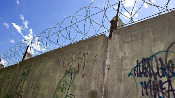 BIRN: Naoružani specijalci hapsili uzbunjivača, zavera čutanja u aferi o oružju