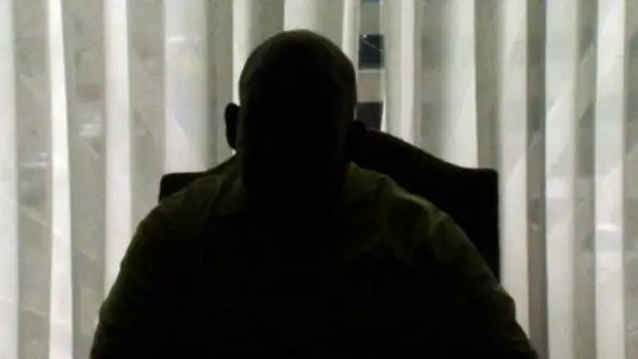 IMA NEKA TAJNA VEZA?