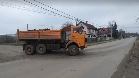"Ovo je katastrofa, razmišljam da kupim opanke": Muke meštana naselja Šljivarski put