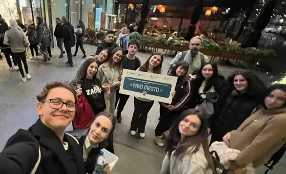 Gimnazijalci pobednici regionalnog takmičenja učeničkih kompanija