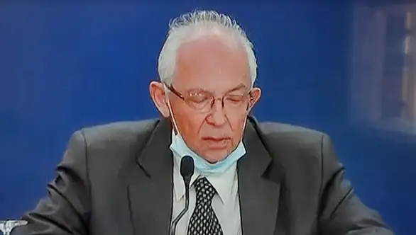 Kon: Znao sam da će se velika količina vakcine protiv korone baciti, koliko tačno – nije pitanje za mene