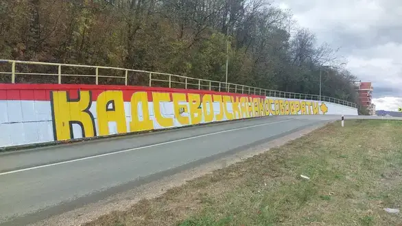 "Molim vas da li ovo znači da će biti novog rata": Grafit "Kad se vojska na Kosovo vrati" uznemirio Zaječarce