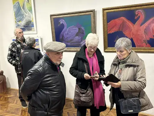 U galeriji Pozorišnog muzeja otvorena izložba pastela ,,Labudovi ličnosti”