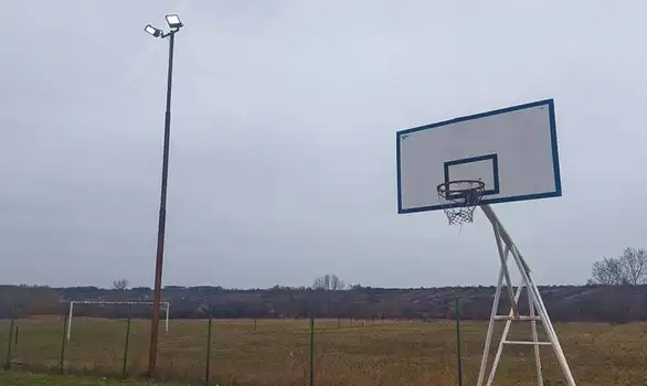 Nova LED rasveta za otvoreni sportski teren u Salašu
