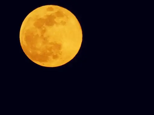 Danas nas čeka redak nebeski fenomen: Znate li šta je plavi supermesec?