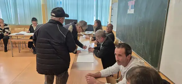Izlaznost u Zaječaru u 12 časova premašila 34 odsto