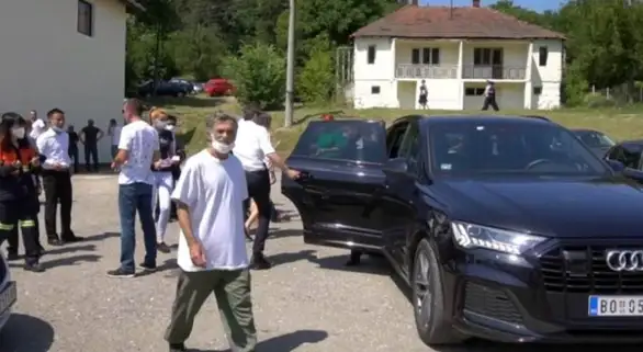 Iza kulisa posete ministarke Zorane Mihajlović Metovnici. Događaj samo za podobne medije