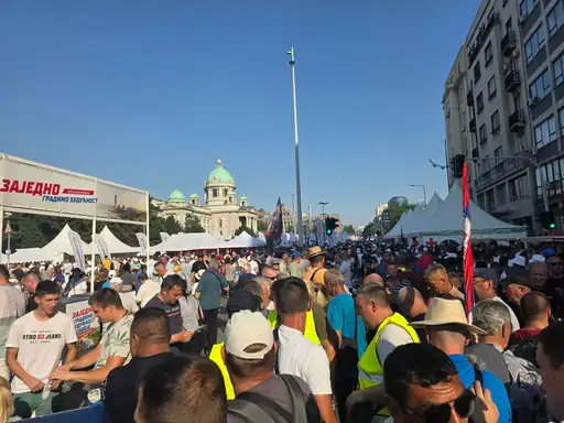 Završen miting SNS, Vučić poručio: "Ovo je za mene verovatno poslednji put da vam se obraćam kao predsednik"