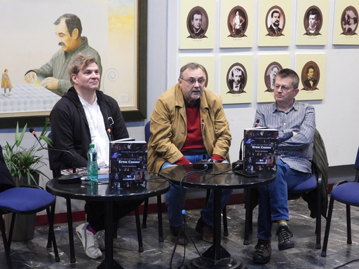 Predstavljena monografija o reditelju Egonu Savinu „Život u pozorištu“ autora Aleksandra Milosavljevića