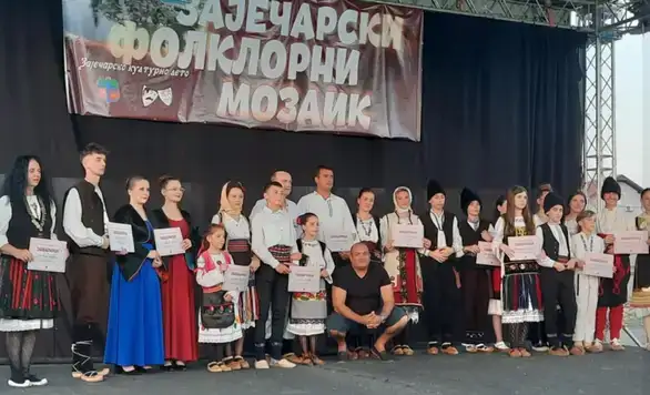 Na Popovoj plaži sinoć su ,,složene kockiceˮ drugog po redu Zaječarskog folklornog mozaika