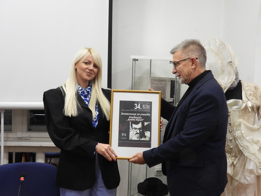 U Pozorišnom muzeju najmlađima je predstavljena knjiga ,,Šašavi stihovi i pesme, jer biti dete zaboraviti se ne sme”