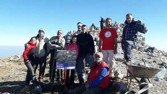 Mladi su zakon: Planinari postavili info table i putokaze na Rtnju