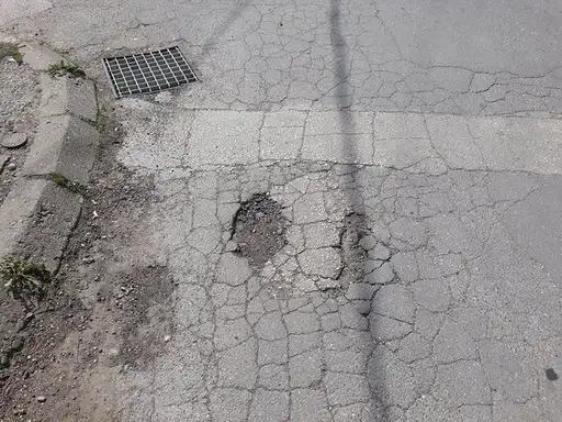 Gostovanje u zavičaju: Radost, rupe, 2 u 1 i obećanja (I deo)