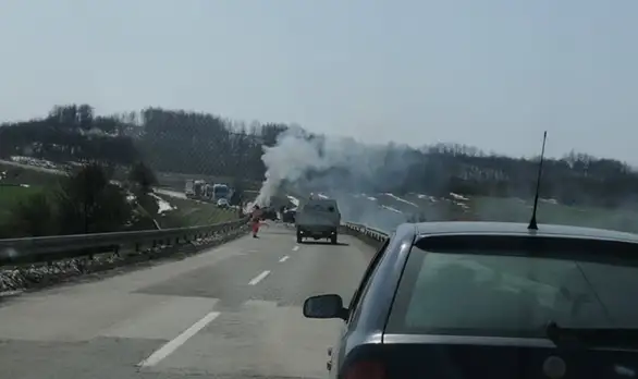 Saobraćajna nezgoda na putu Zaječar - Negotin: Dve osobe povređene