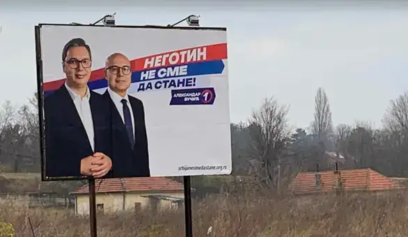 Naprednjaci “zamenili” bilbord “Vojvodina ne sme da stane” koji je postavljen u Negotinu