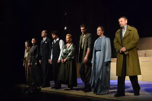 Druge festivalske večeri 32. „ Dana Zorana Radmilovića“ izvedena predstava ,,Očevi i oci“