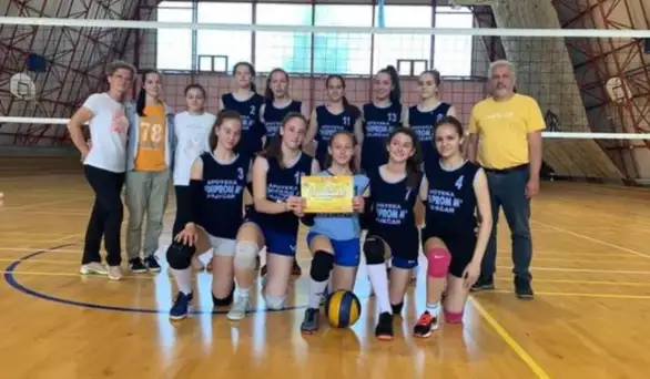 Odbojkašice OŠ "Desanka Maksimović" iz Zaječara osvojile 7. mesto na Državnom takmičenju