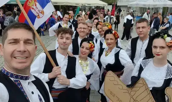 Gradski folklorni ansambl „ZO-RAˮ nastupio u Ohridu