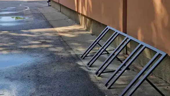 Centar za trudnice, roditelje i klince postavio parkinge za bicikle u svim osnovnim školama u Zaječaru