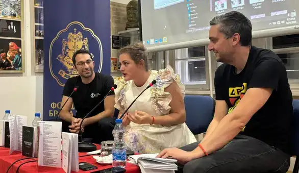 U Pozorišnom muzeju, treći dan 38. Festivala mladih pesnika “Mladi maj”, počeo je “Radionicom pisanja poezije”