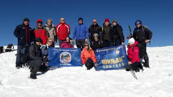 ZIMSKI USPON NA MIDŽOR - PLANINARI OSVOJILI NAJVIŠI VRH SRBIJE