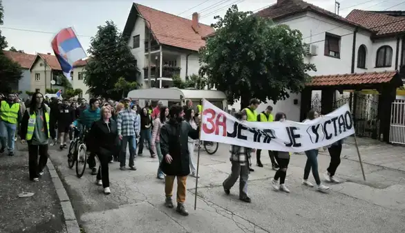 Studenti i mladi predizborno "probudili" Podliv