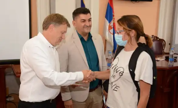 U Zajеčaru uručеnе "ponosnе karticе" u okviru projеkta "Pokrеt za dеcu tri plus"