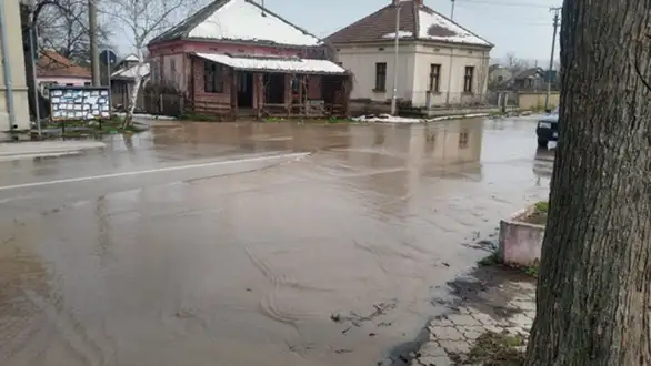 Naglo otopljenje ponovo donelo nevolje meštanima Vražogrnca